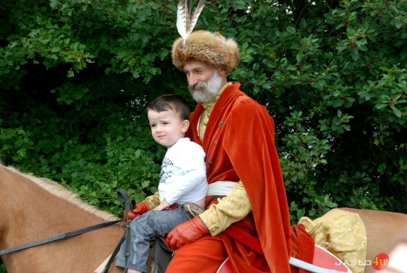 Parada Historyczna w Krempnej