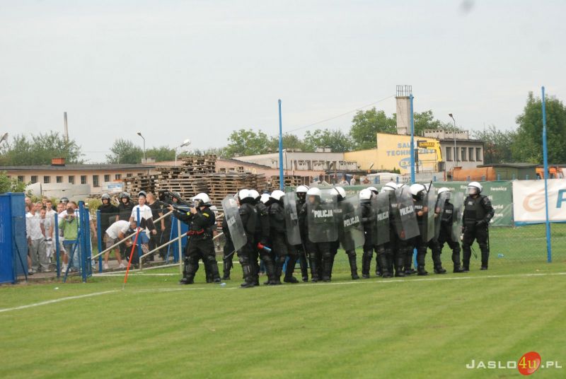 Czarni Jasło - Karpaty Krosno 1:2