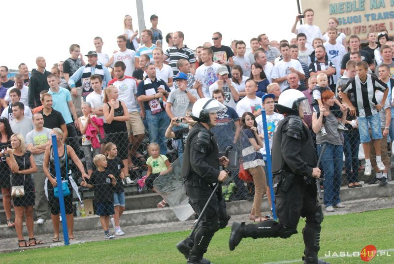 Czarni Jasło - Karpaty Krosno 1:2