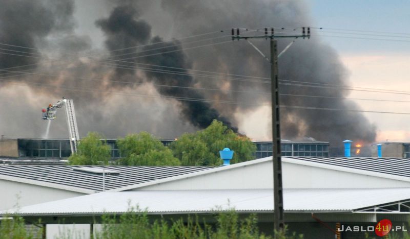 Pożar hali galwanizernii na terenie Grupy Nowy Styl