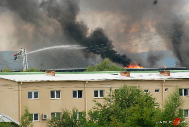 Pożar hali galwanizernii na terenie Grupy Nowy Styl