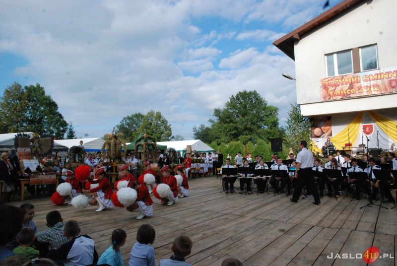 Dożynki Gminy Tarnowiec w Łajscach