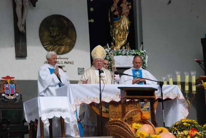 Dożynki Gminy Tarnowiec w Łajscach