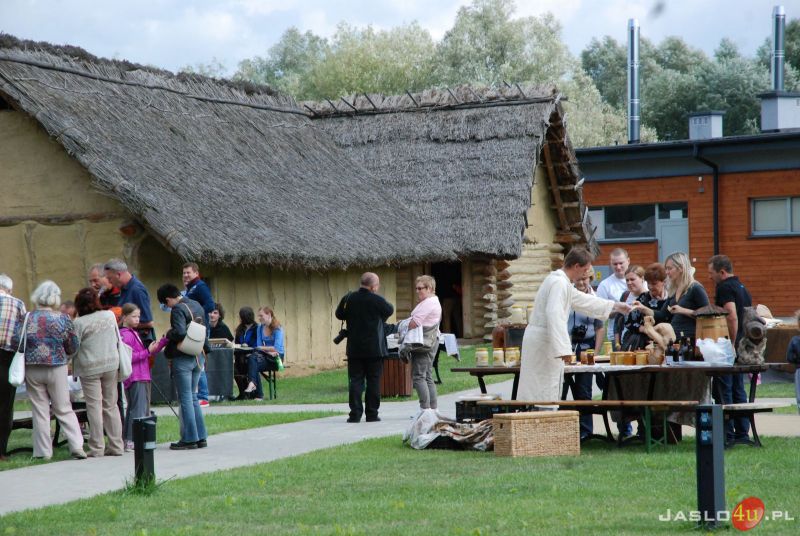 Jarmark wczesnośredniowieczny w skansenie "Karpacka Troja"