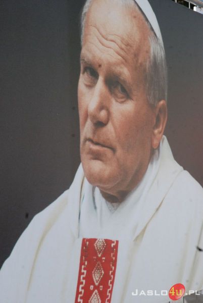 Wystawa fotograficzna poświęcona papieżowi Janowi Pawłowi II
