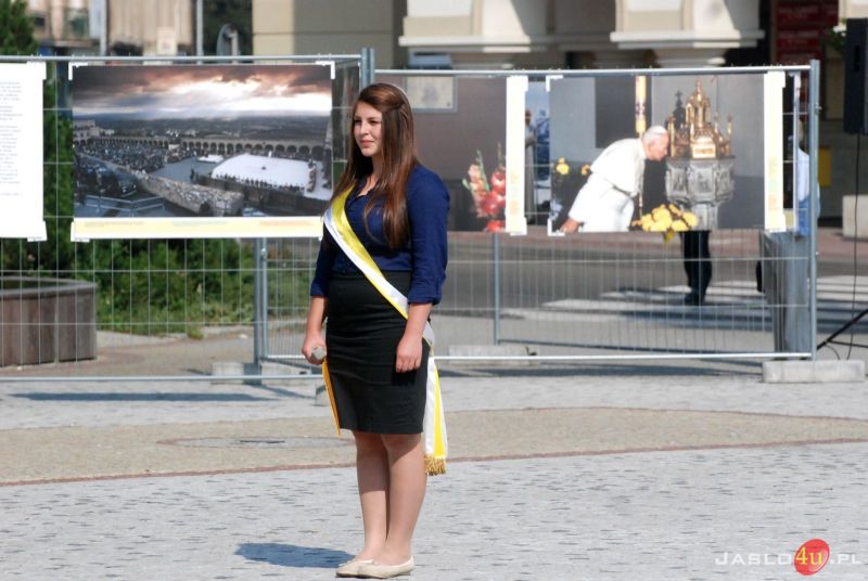 Wystawa fotograficzna poświęcona papieżowi Janowi Pawłowi II