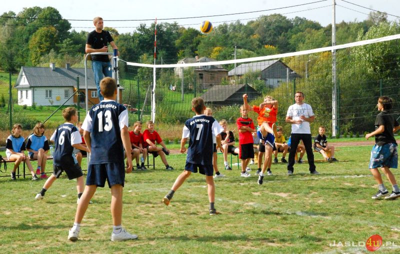 Zawody sportowe w Bączalu Dolnym