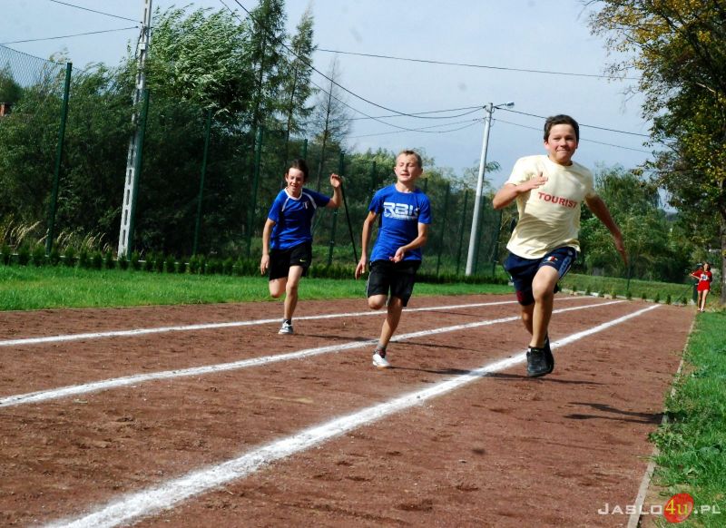 Zawody sportowe w Bączalu Dolnym
