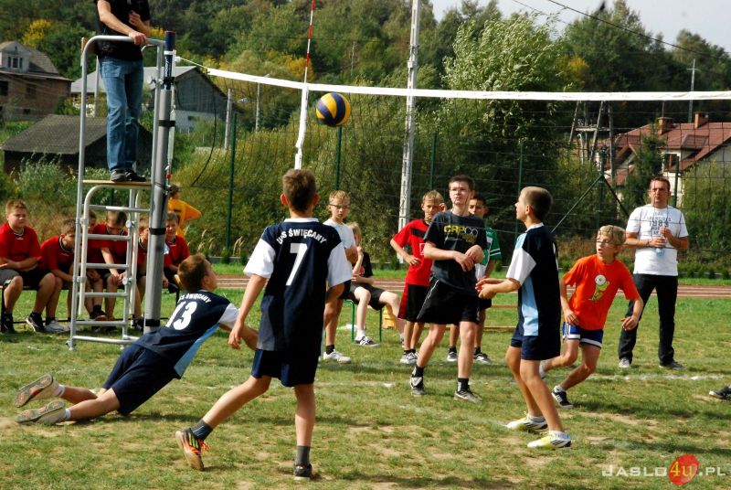 Zawody sportowe w Bączalu Dolnym