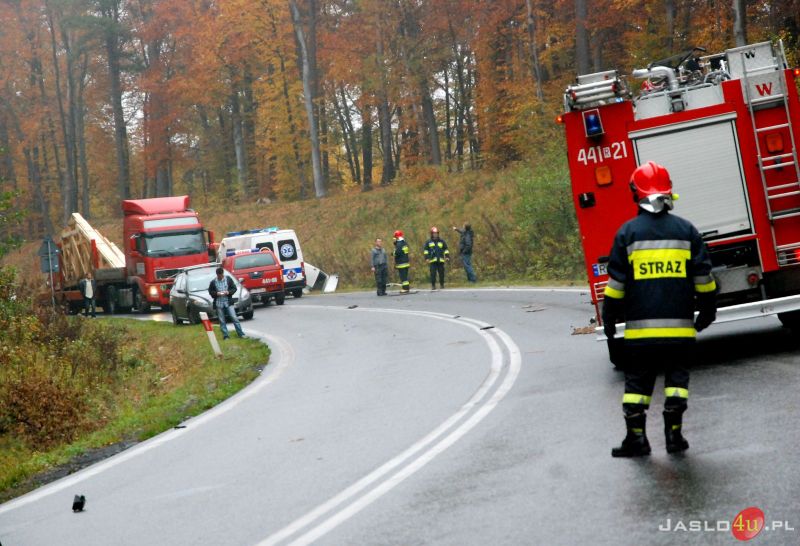 Wypadek na drodze  wojewódzkiej relacji Jasło-Rzeszów