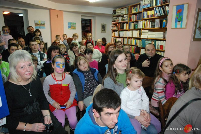 Charytatywne przedstawienie w Bibliotece Pedagogicznej