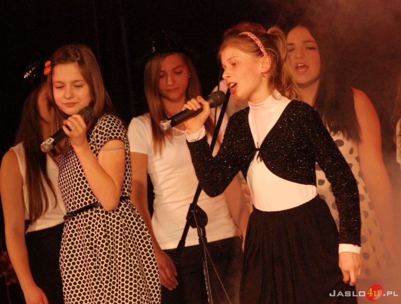 Koncert zespołu "Dziewczyny" oraz uczestników warsztatów wokalnych