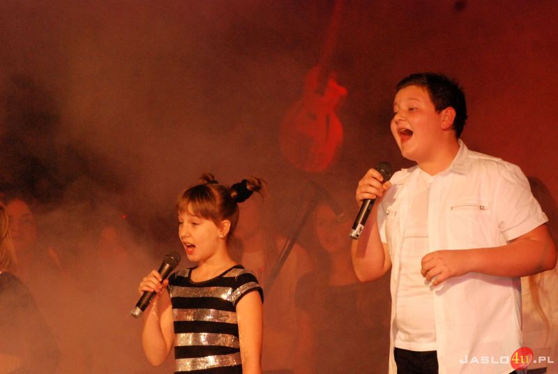 Koncert zespołu "Dziewczyny" oraz uczestników warsztatów wokalnych