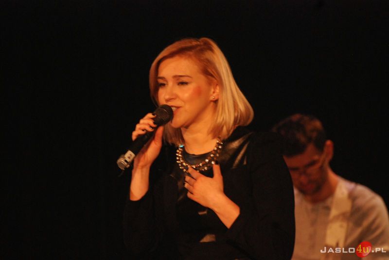 Koncert zespołu "Dziewczyny" oraz uczestników warsztatów wokalnych