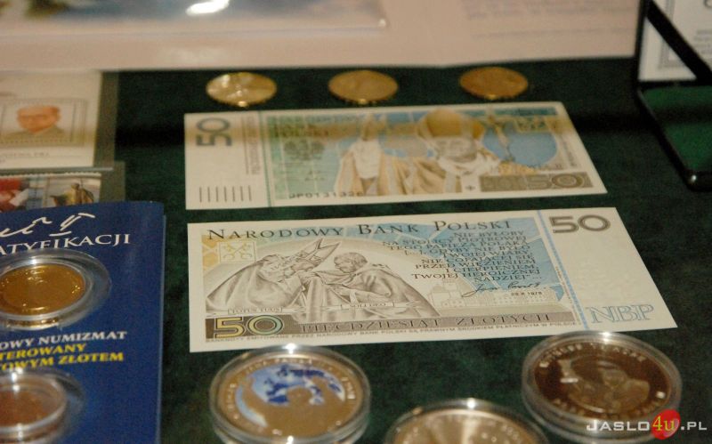 Monety, banknoty i medale - dzieła sztuki w  Banku Spółdzielczym oddział w Jaśle