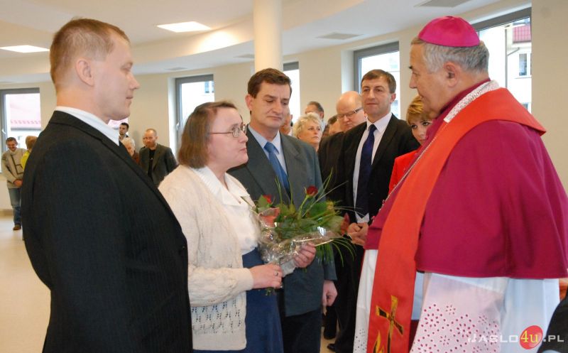 Poświęcenie nowych pawilonów Domu Pomocy Społecznej w Foluszu