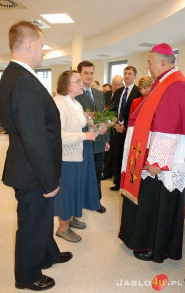 Poświęcenie nowych pawilonów Domu Pomocy Społecznej w Foluszu