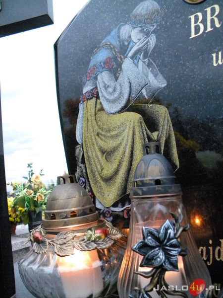 Wszystkich Świętych - cmentarz w Dębowcu