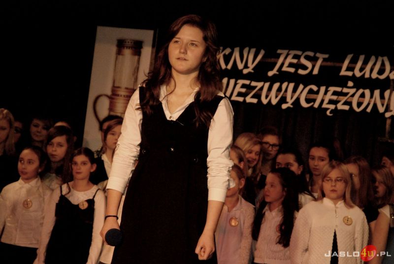 Nadanie  imienia I. Łukasiewicza Integracyjnej SP nr 12 w Jaśle