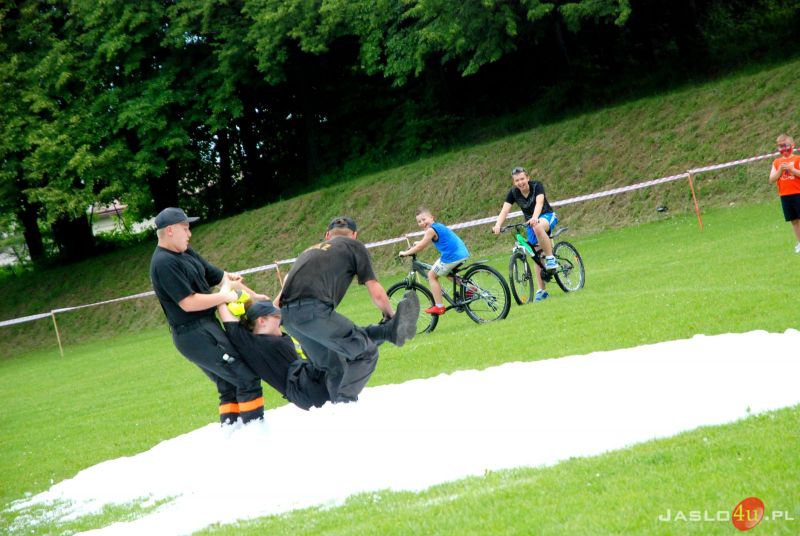 Bieg Uliczny i Piknik Rodzinny w Tarnowcu