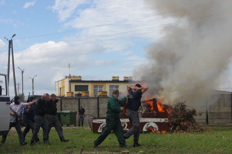 Zgrupowanie survivalowe klas mundurowych o profilu policyjno-strażackim LO w Kołaczycach