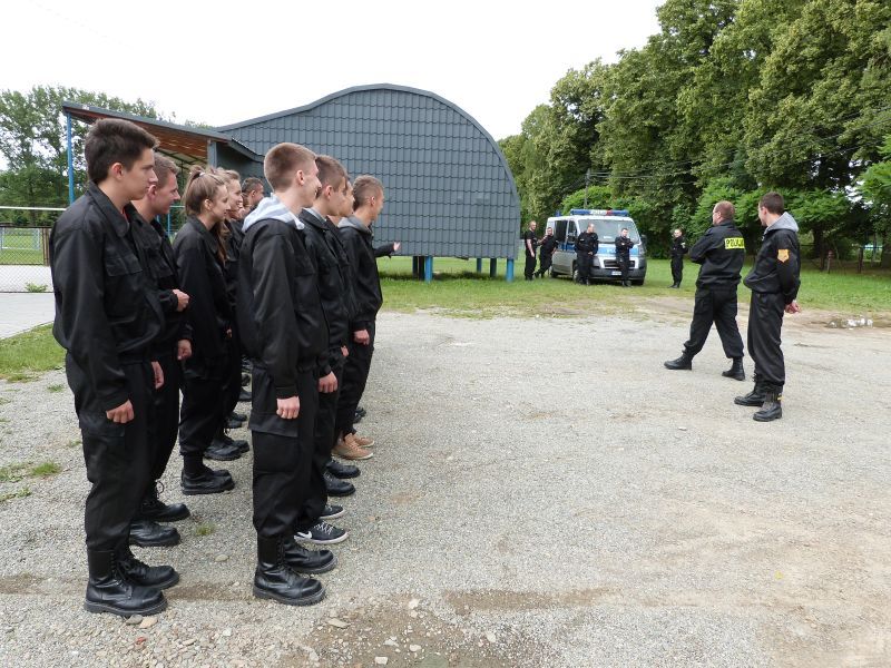 Zgrupowanie survivalowe klas mundurowych o profilu policyjno-strażackim LO w Kołaczycach