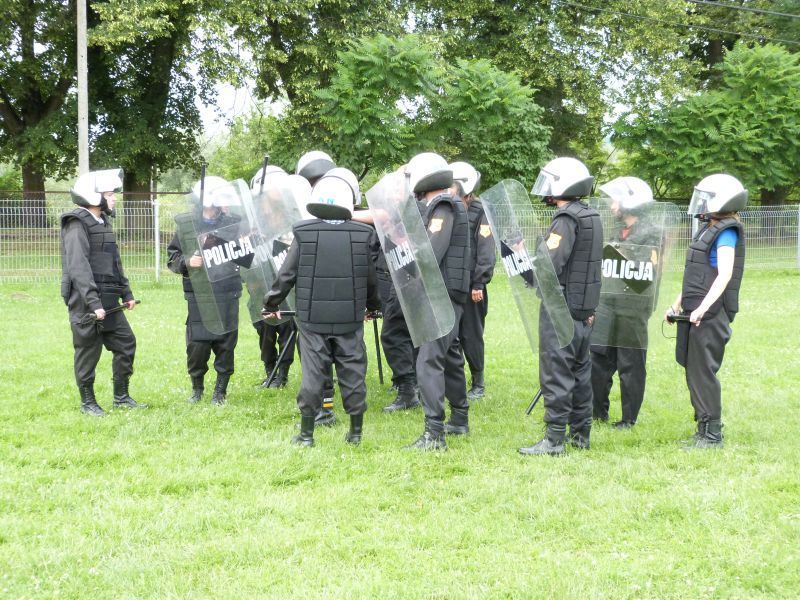 Zgrupowanie survivalowe klas mundurowych o profilu policyjno-strażackim LO w Kołaczycach