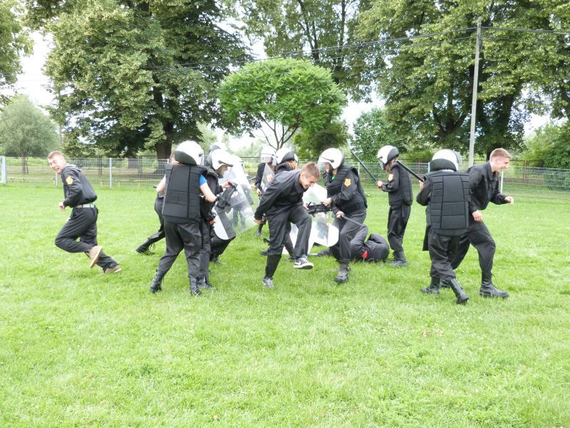 Zgrupowanie survivalowe klas mundurowych o profilu policyjno-strażackim LO w Kołaczycach