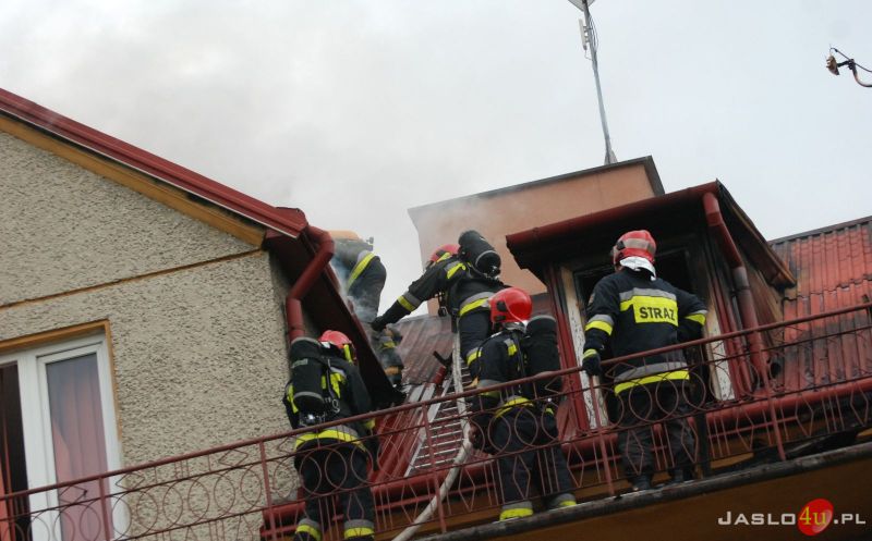 Pożar na ul. Basztowej w Jaśle