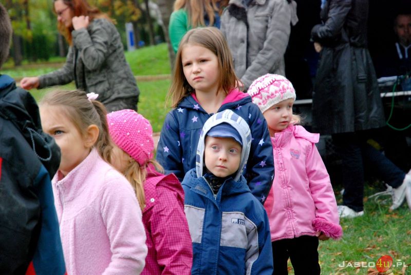 Zabawa z Klarą i Żabusiem na Ogródku Jordanowskim