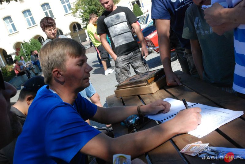 Zlot samochodów zabytkowych na jasielskim rynku