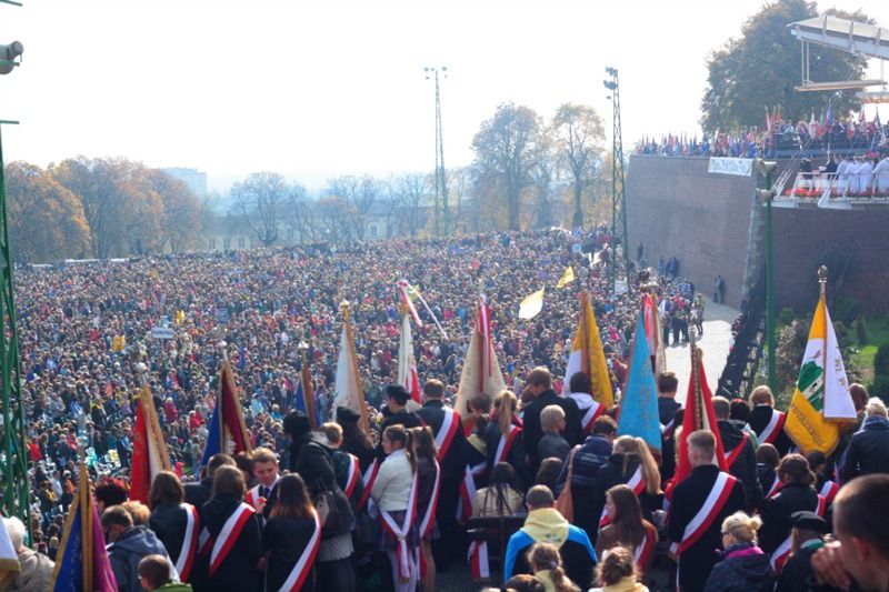 Szkoła w Lipnicy na XIII Ogólnopolskiej Pielgrzymce Rodziny Szkół im. Jana Pawła II na Jasną Górę