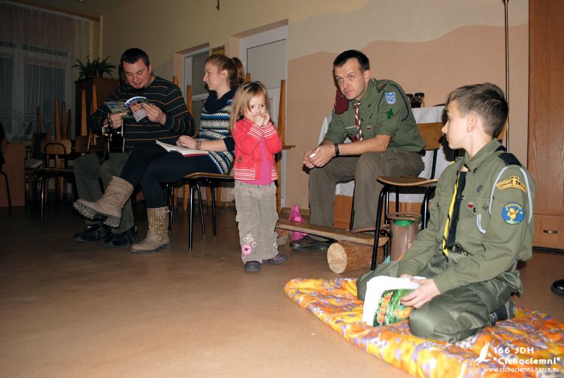 Harcerskie Śpiewogranie w SP nr 4