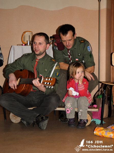Harcerskie Śpiewogranie w SP nr 4
