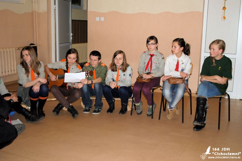 Harcerskie Śpiewogranie w SP nr 4