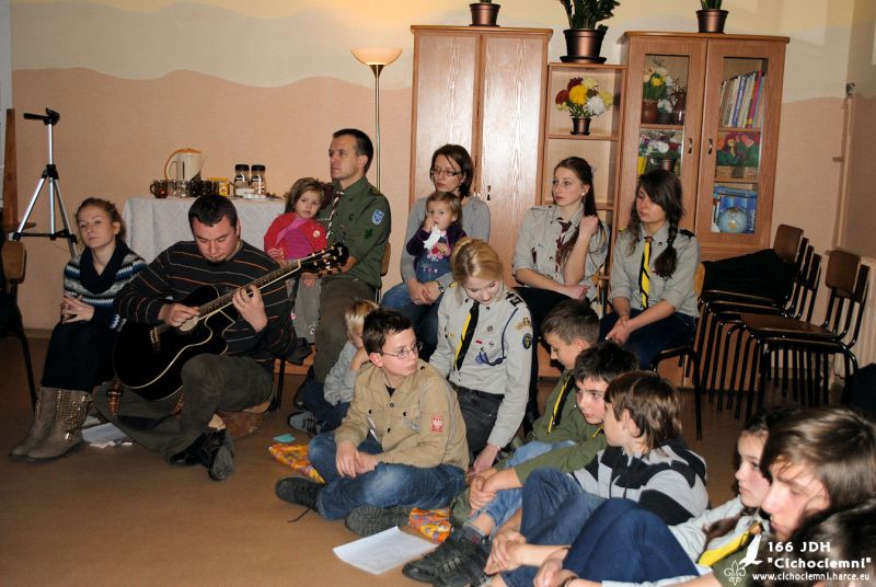 Harcerskie Śpiewogranie w SP nr 4
