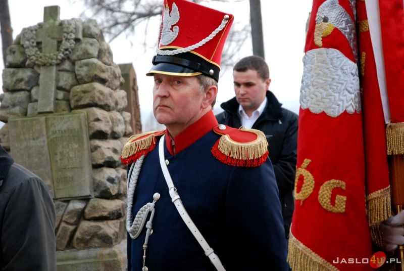 Tablica pamiątkowa w hołdzie bohaterom powstania styczniowego