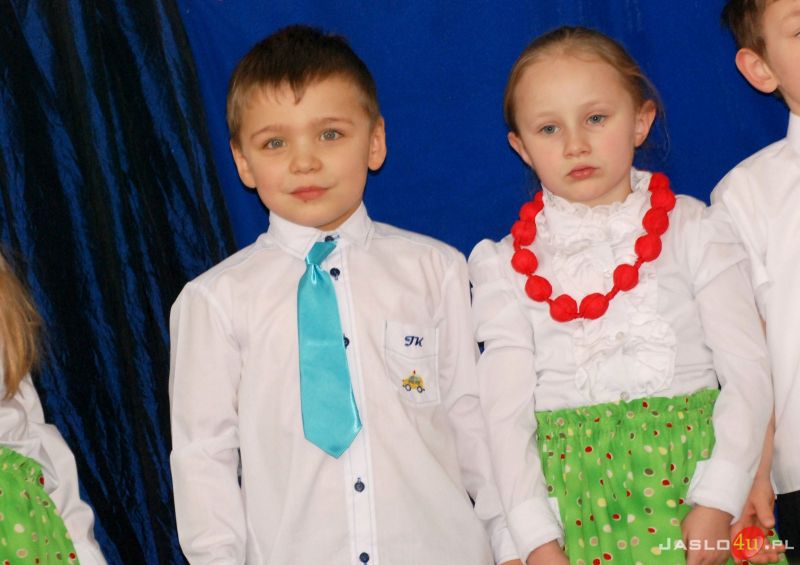 Dzień Babci i Dziadka. Występy przedszkolaków z Przedszkola nr 12 w Jaśle