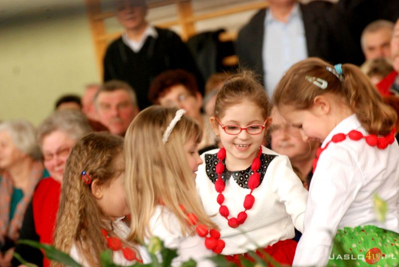 Dzień Babci i Dziadka. Występy przedszkolaków z Przedszkola nr 12 w Jaśle
