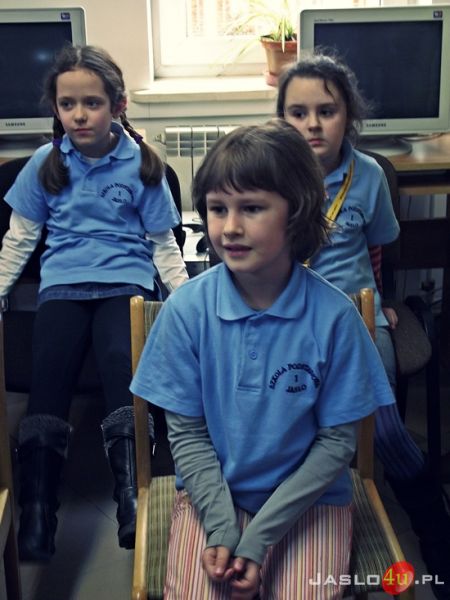 Maria Tomasik w jasielskiej bibliotece pedagogicznej