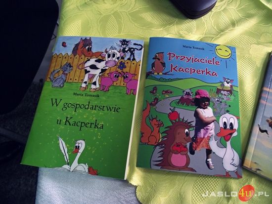 Maria Tomasik w jasielskiej bibliotece pedagogicznej