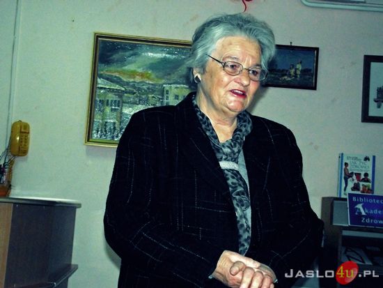 Maria Tomasik w jasielskiej bibliotece pedagogicznej