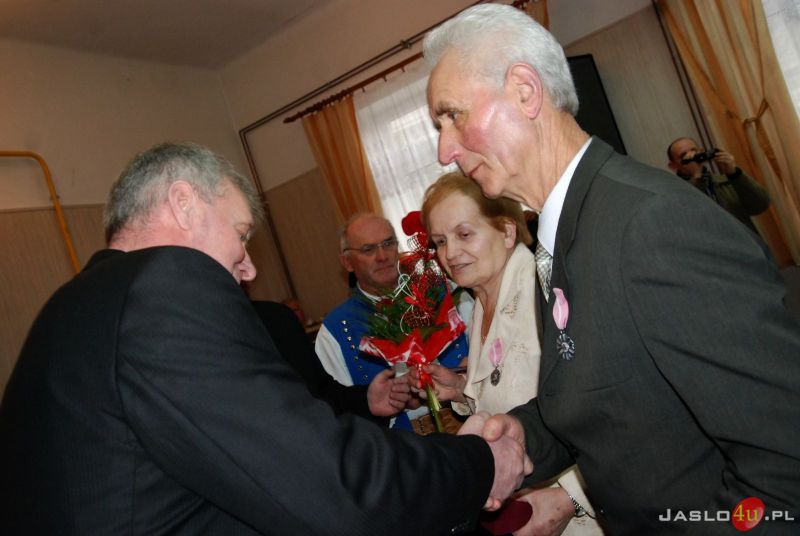 Wręczono jubilatom medale za 50 lat pożycia małżeńskiego