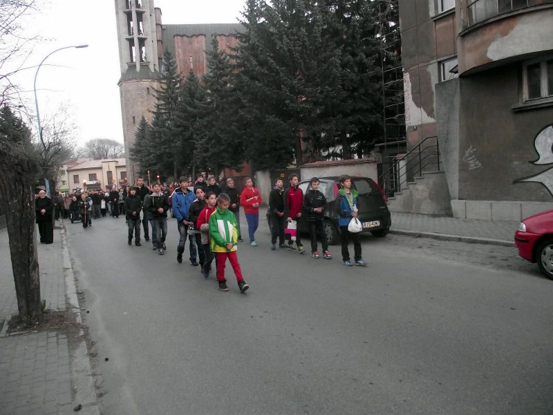 Droga krzyżowa ulicami parafii św. Antoniego