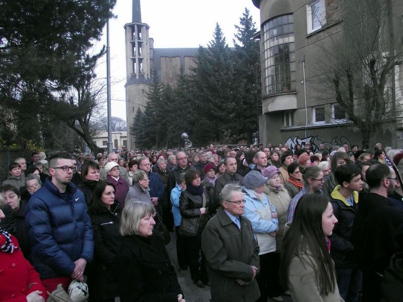 Droga krzyżowa ulicami parafii św. Antoniego