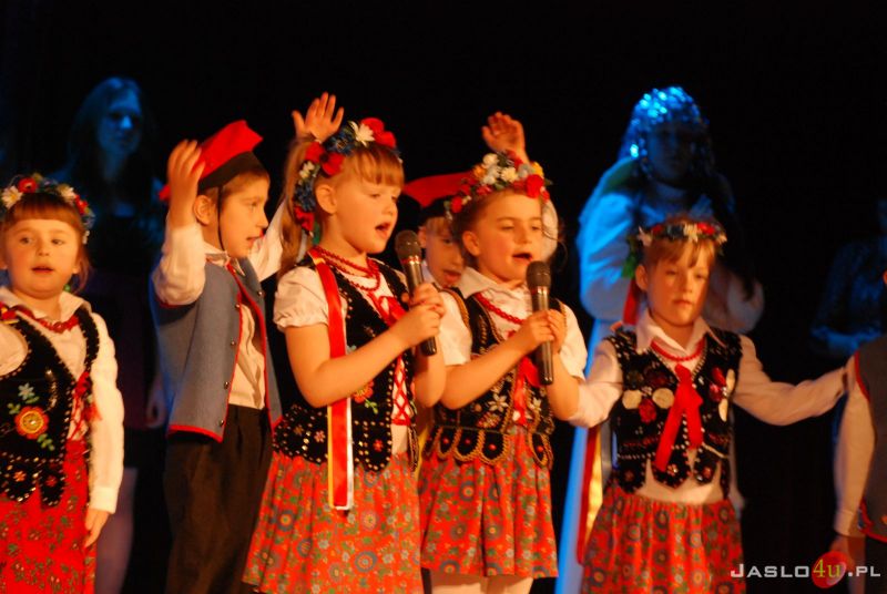 Koncert i wystawa prac plastycznych w JDK z okazji kanonizacji Jana Pawła II
