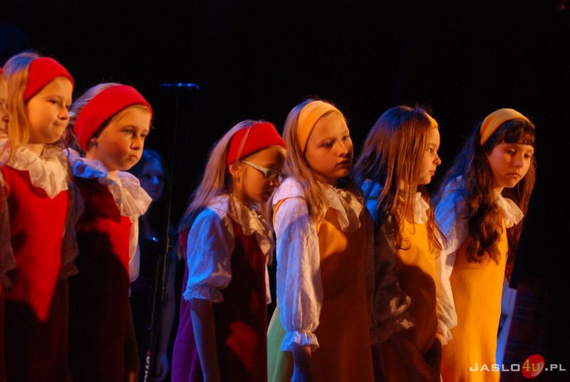 Koncert i wystawa prac plastycznych w JDK z okazji kanonizacji Jana Pawła II