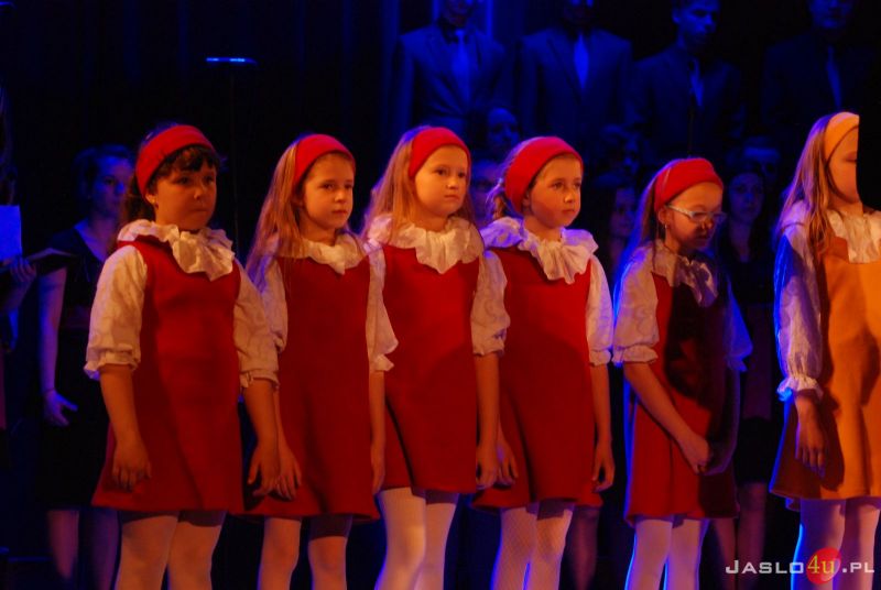 Koncert i wystawa prac plastycznych w JDK z okazji kanonizacji Jana Pawła II