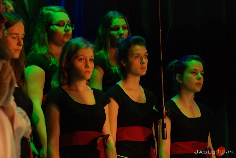 Koncert i wystawa prac plastycznych w JDK z okazji kanonizacji Jana Pawła II