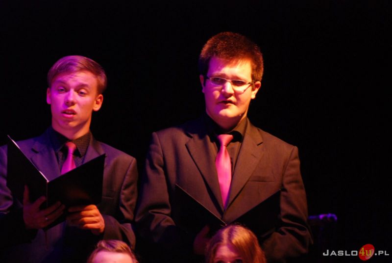 Koncert i wystawa prac plastycznych w JDK z okazji kanonizacji Jana Pawła II